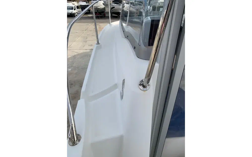 slider 8 Beneteau Antares 580 HB