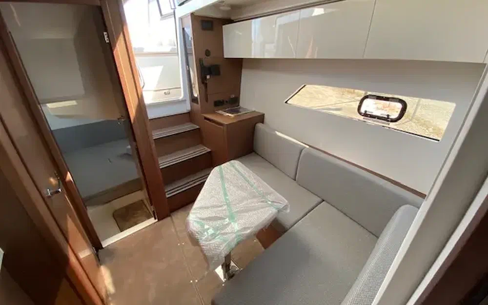 slider 9 Beneteau Gran Turismo 36