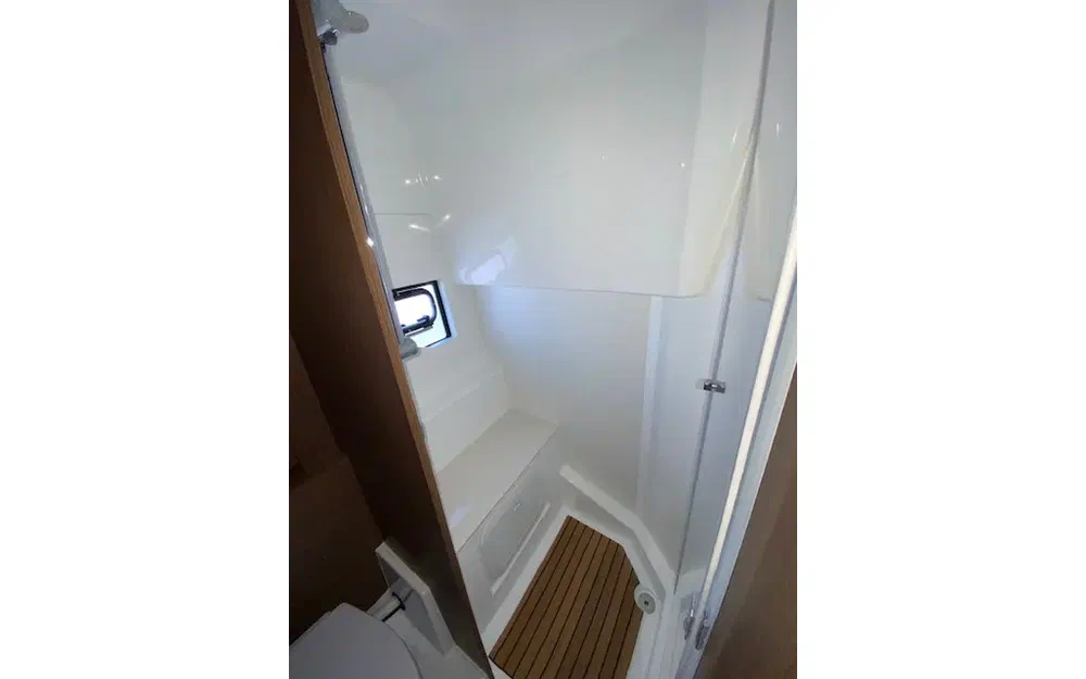 slider 12 Beneteau Gran Turismo 36