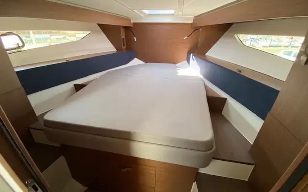 slider 14 Beneteau Gran Turismo 36