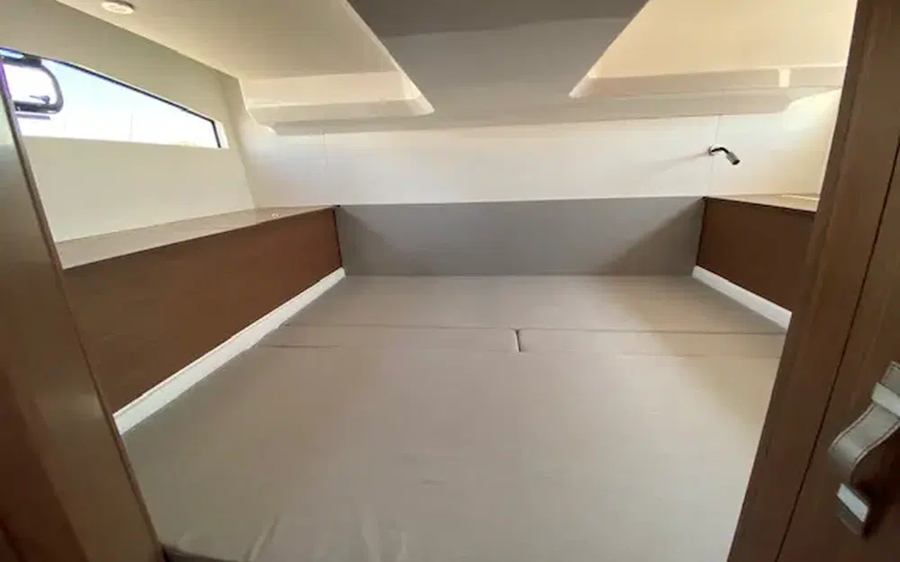 slider 16 Beneteau Gran Turismo 36