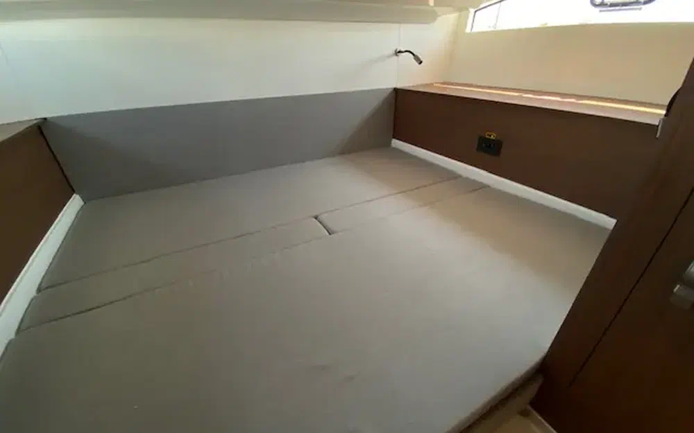 slider 17 Beneteau Gran Turismo 36