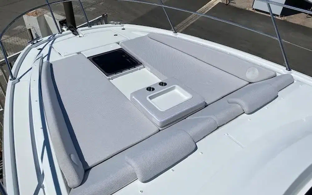 slider 18 Beneteau Gran Turismo 36