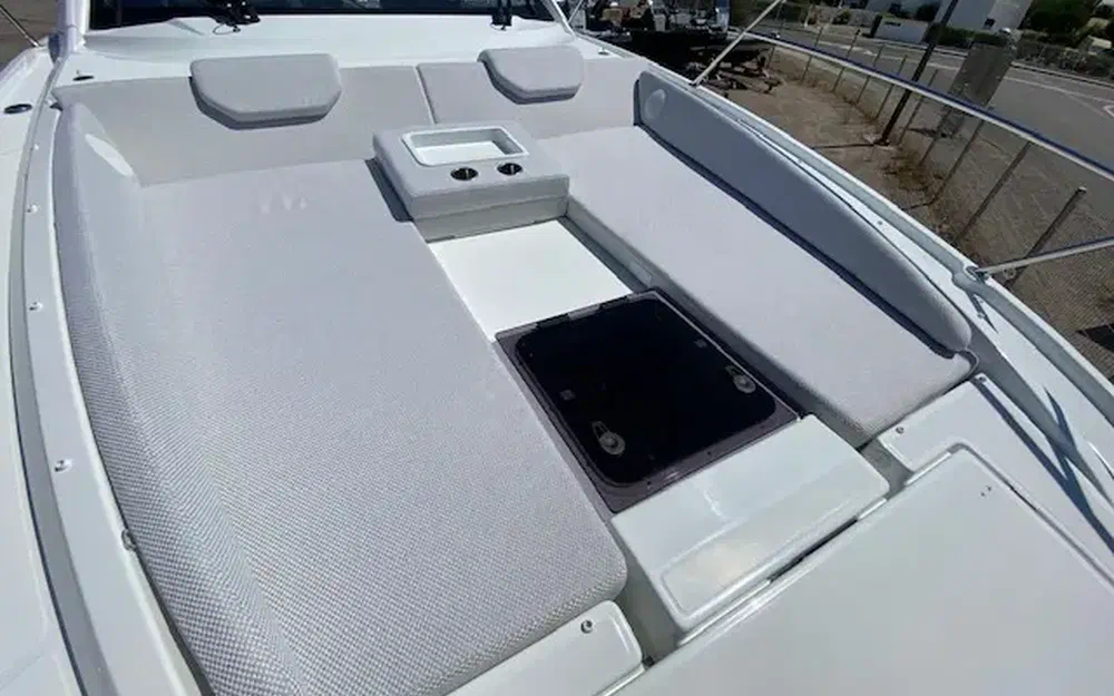 slider 19 Beneteau Gran Turismo 36