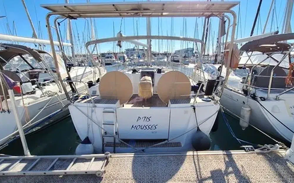 slider 1 Dufour 445 Grand Large