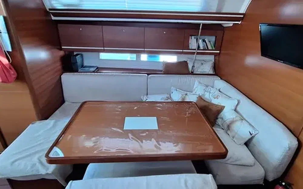 slider 6 Dufour 445 Grand Large