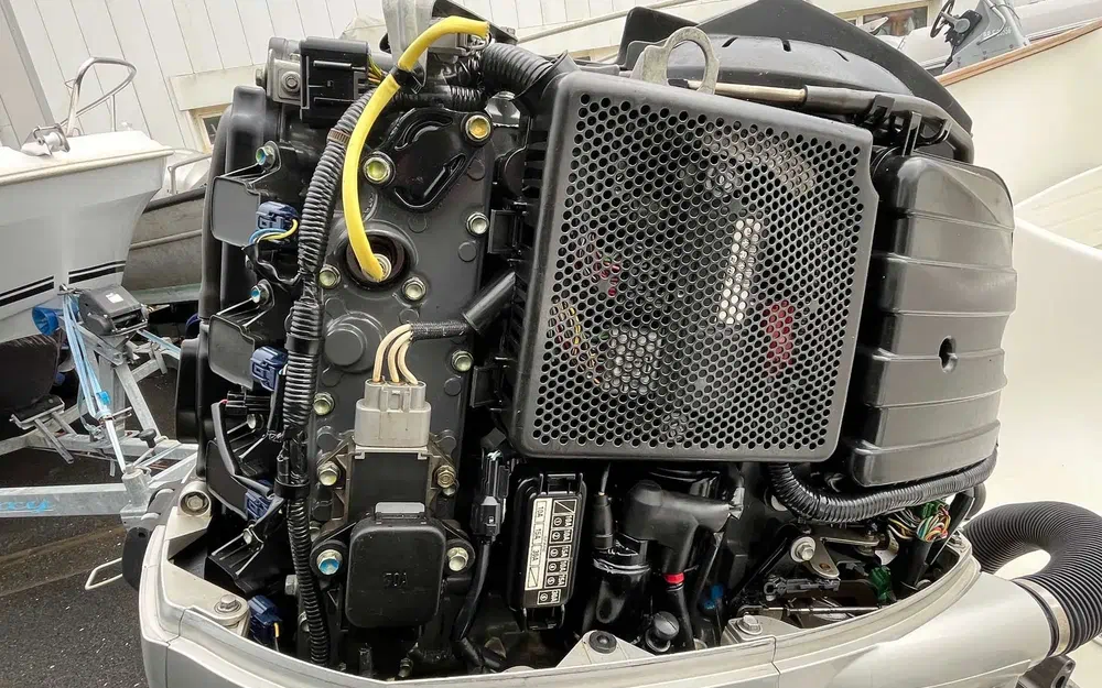 slider 13 Beneteau Flyer 550 Open