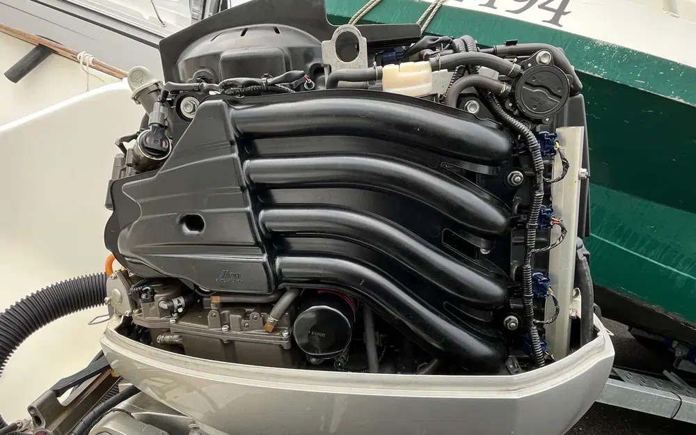 slider 14 Beneteau Flyer 550 Open