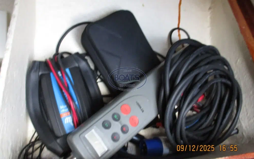 slider 9 Jeanneau Flirt