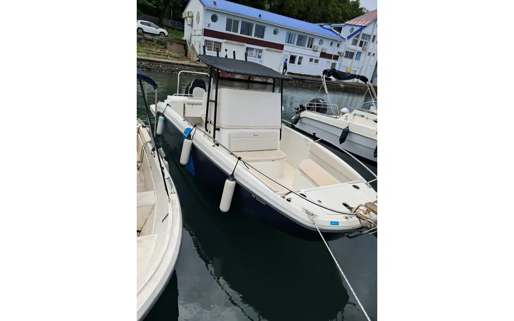 slider 4 Beneteau Flyer 8 SPACEdeck