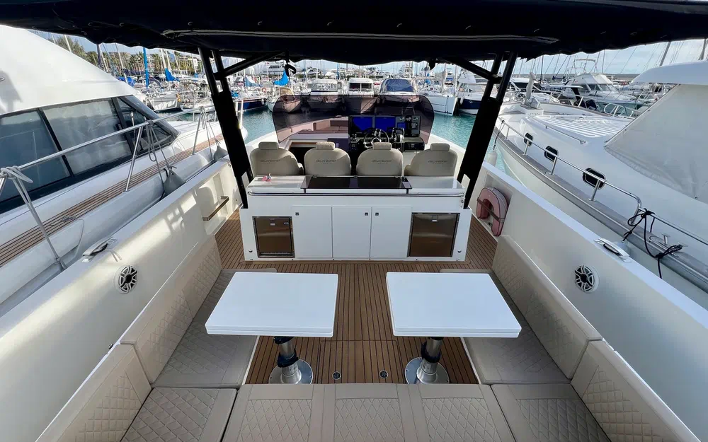 slider 8 De Antonio Yachts D42