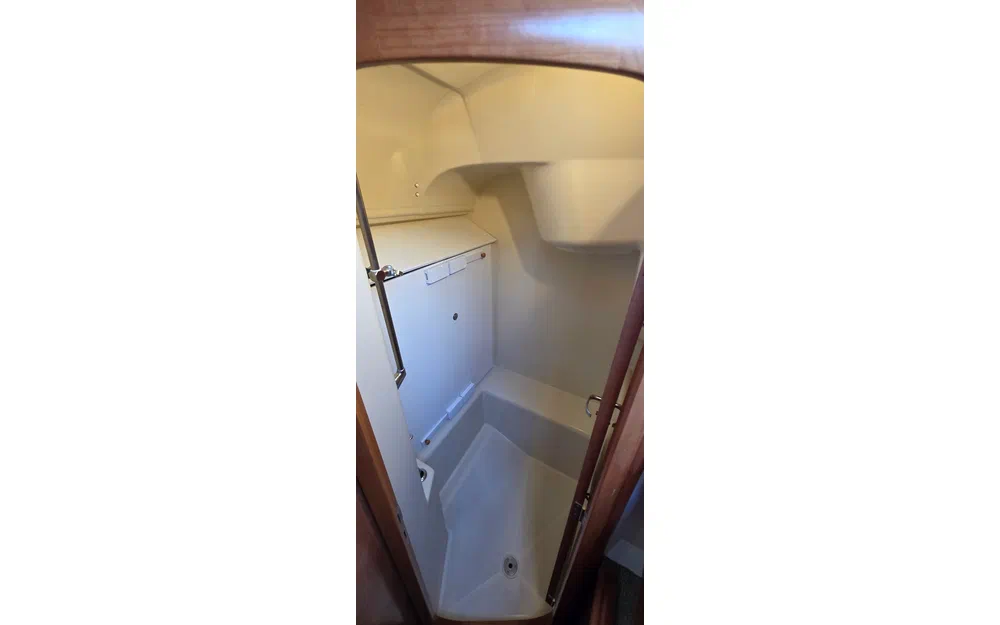 slider 11 Dufour 40 PERFORMANCE