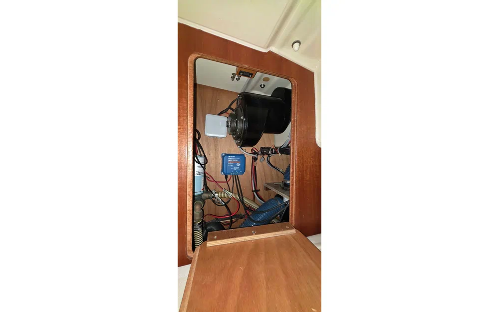 slider 15 Dufour 40 PERFORMANCE