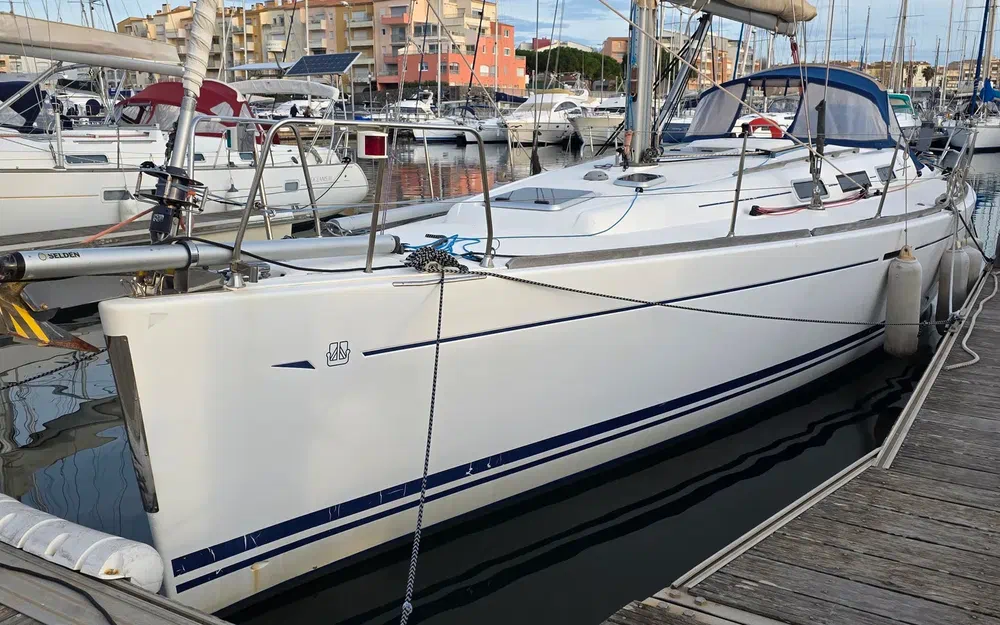 slider 2 Dufour 40 PERFORMANCE