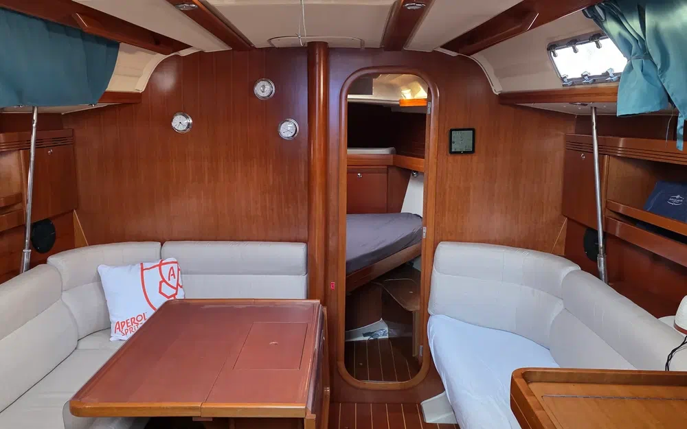 slider 3 Dufour 40 PERFORMANCE