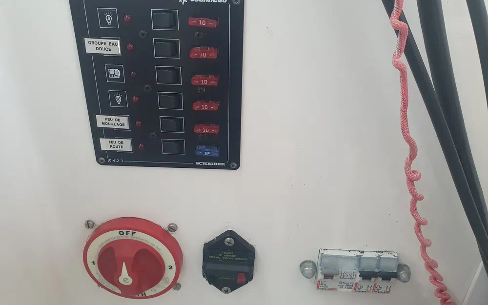 slider 14 Jeanneau Merry Fisher 625