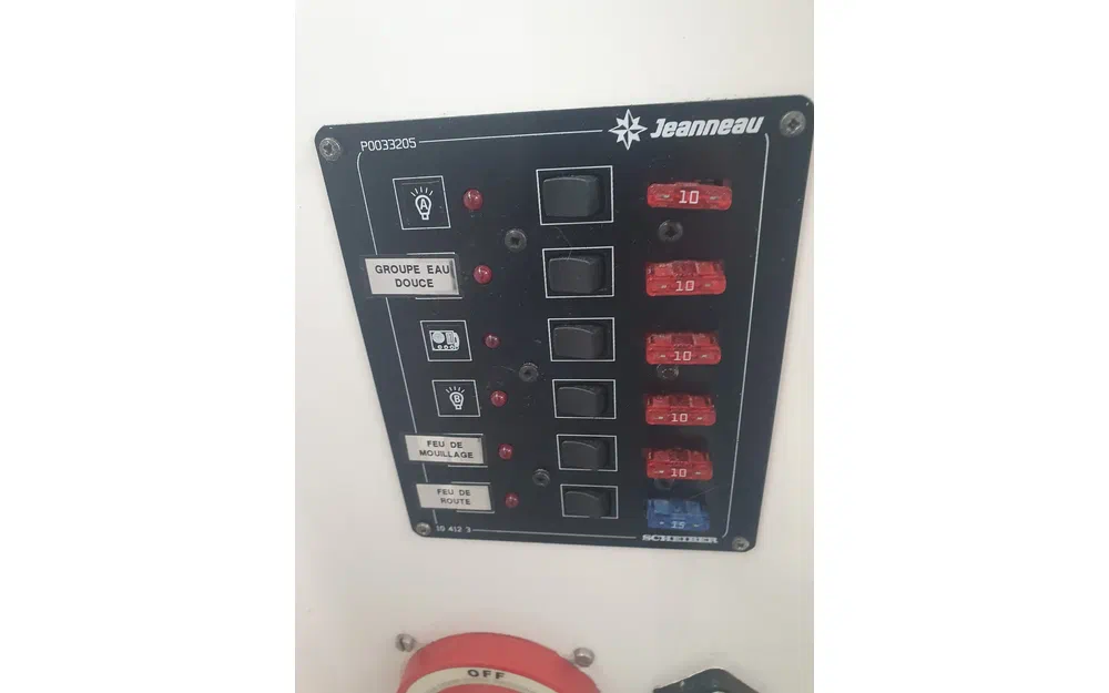 slider 15 Jeanneau Merry Fisher 625