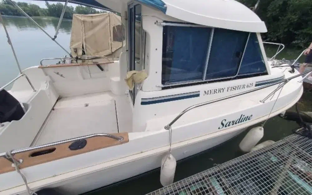 slider 1 Jeanneau Merry Fisher 625