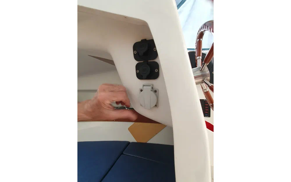 slider 41 Jeanneau Merry Fisher 625