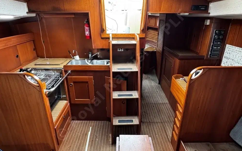 slider 17 Hallberg Rassy 38