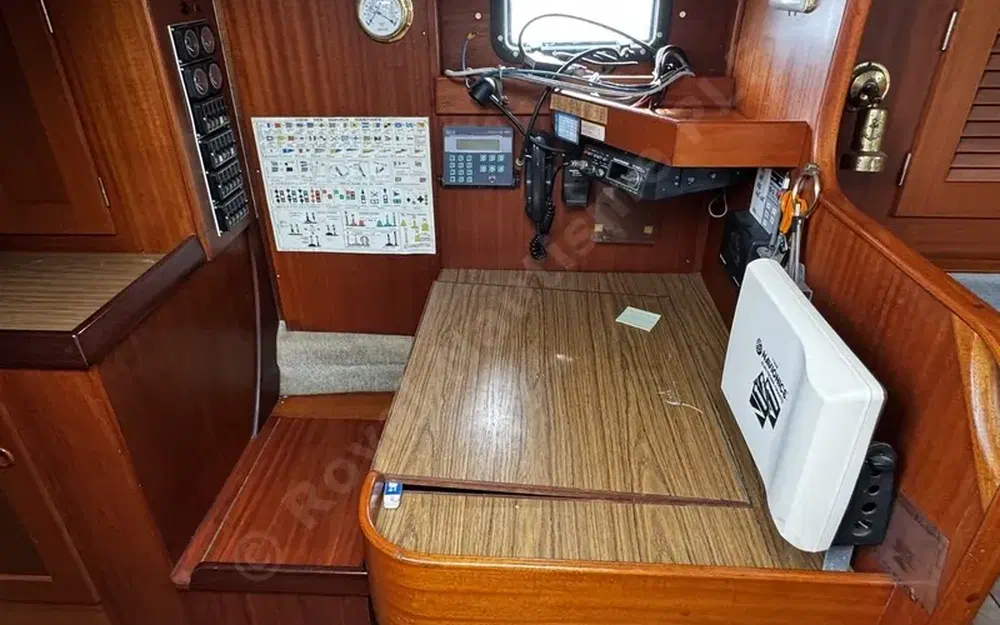 slider 18 Hallberg Rassy 38