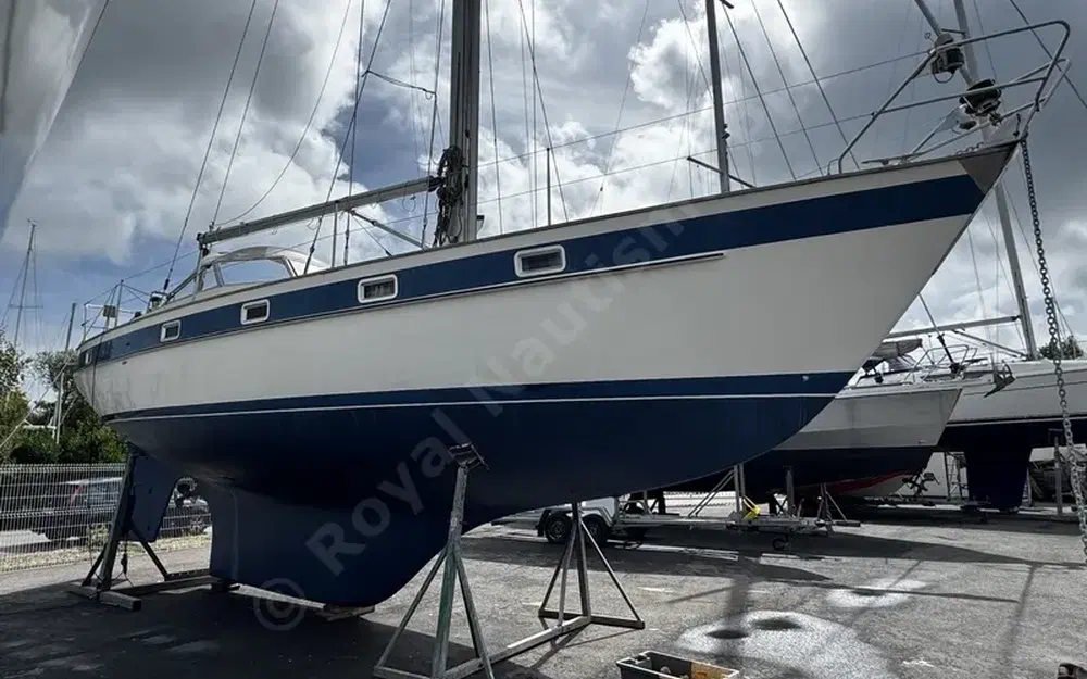 slider 1 Hallberg Rassy 38