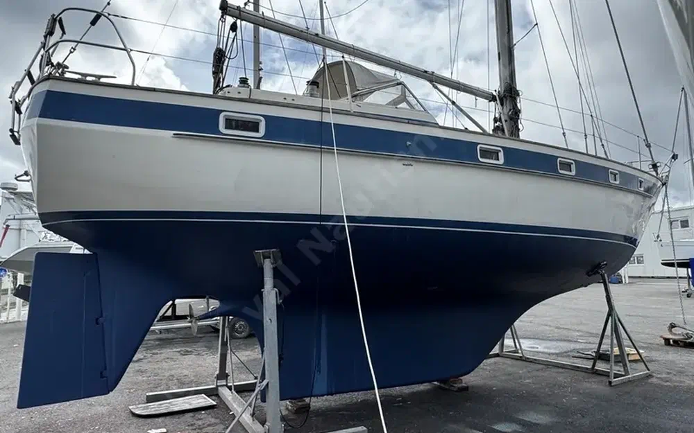 slider 2 Hallberg Rassy 38