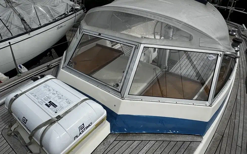 slider 6 Hallberg Rassy 38