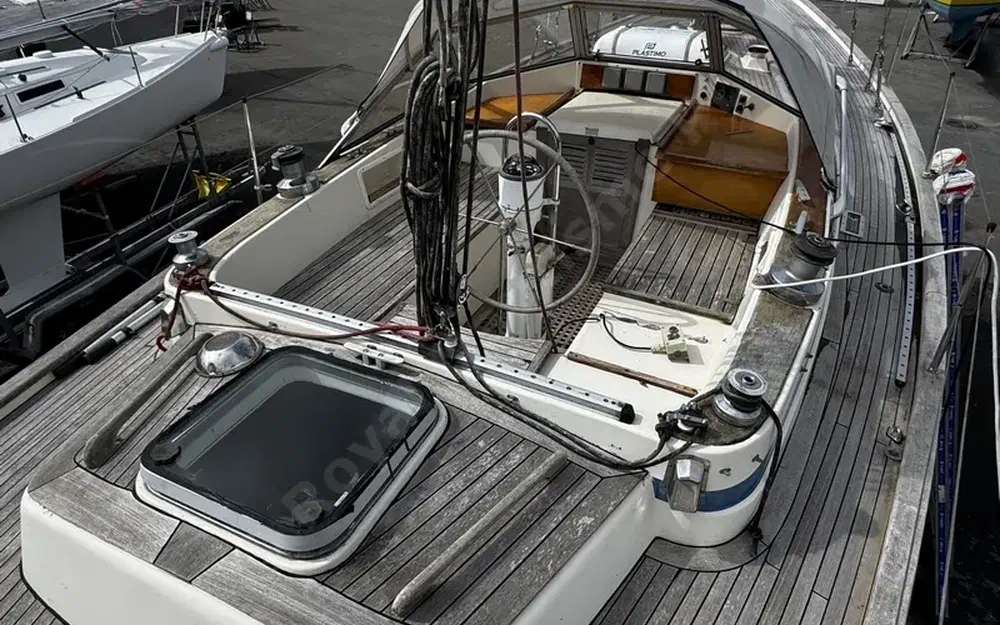 slider 8 Hallberg Rassy 38