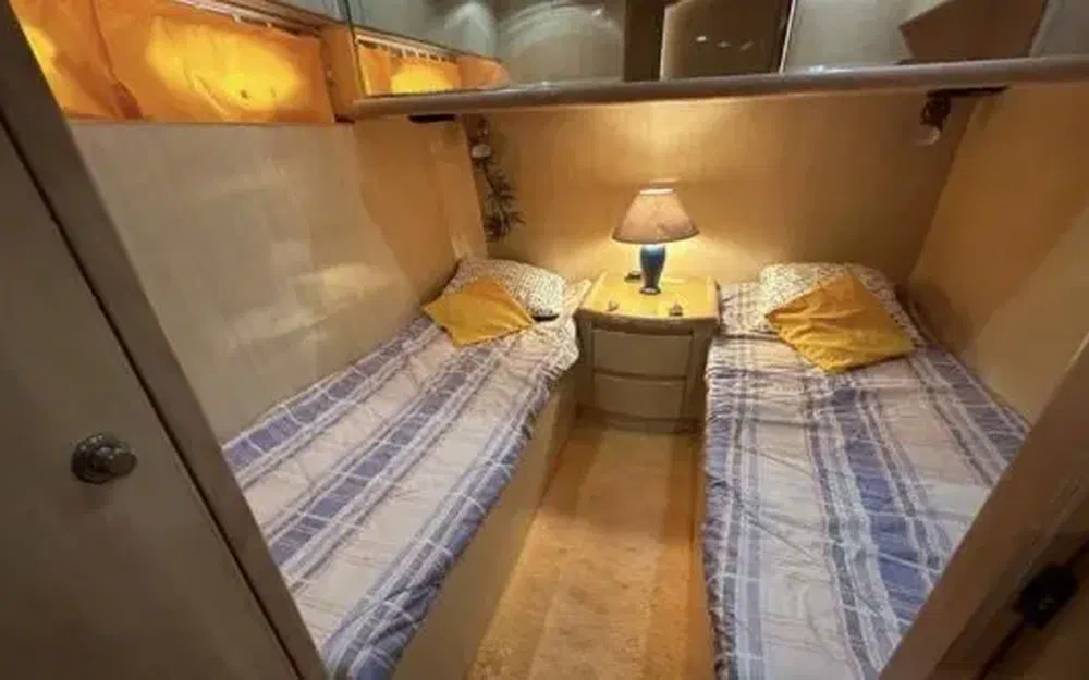 slider 8 Dyna Yacht Vedette Fly