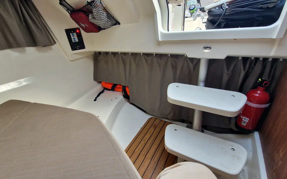 slider 14 Quicksilver 805 Cruiser