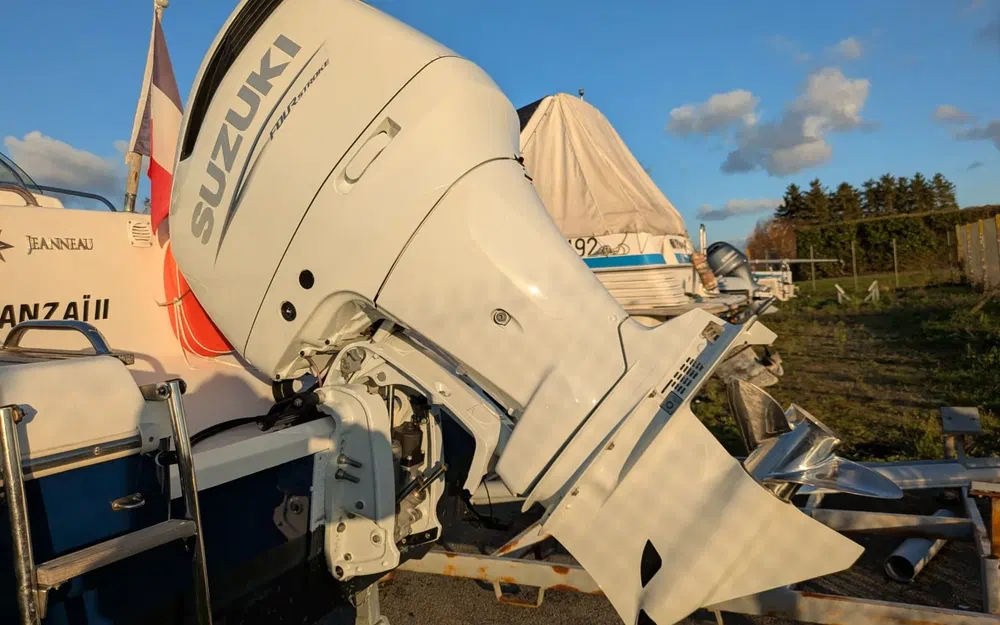 slider 10 Jeanneau Cap Camarat 755 WA