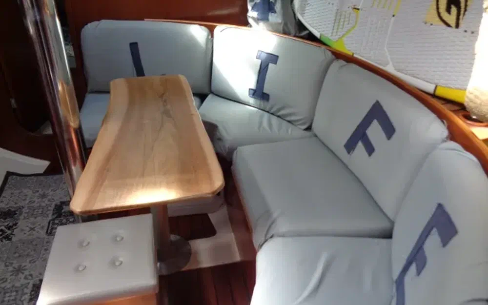 slider 10 Beneteau Oceanis 351