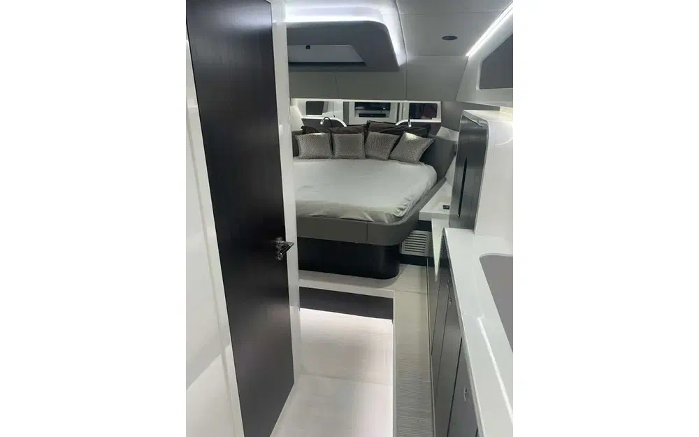 slider 3 Canados 431 Gladiator