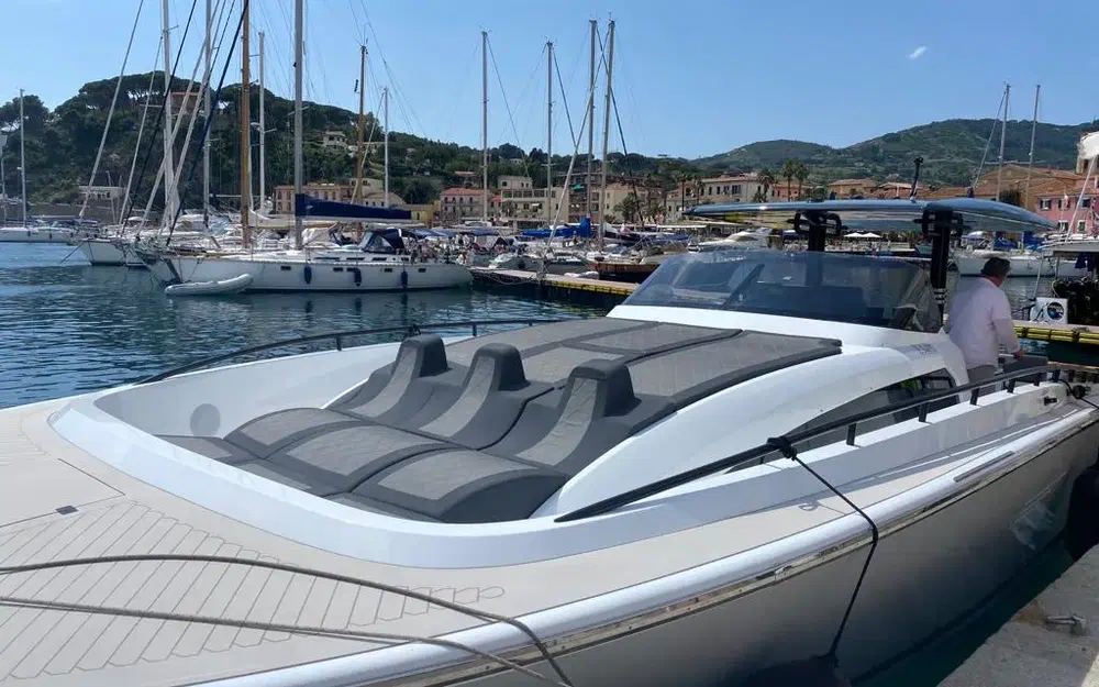 slider 5 Canados 431 Gladiator