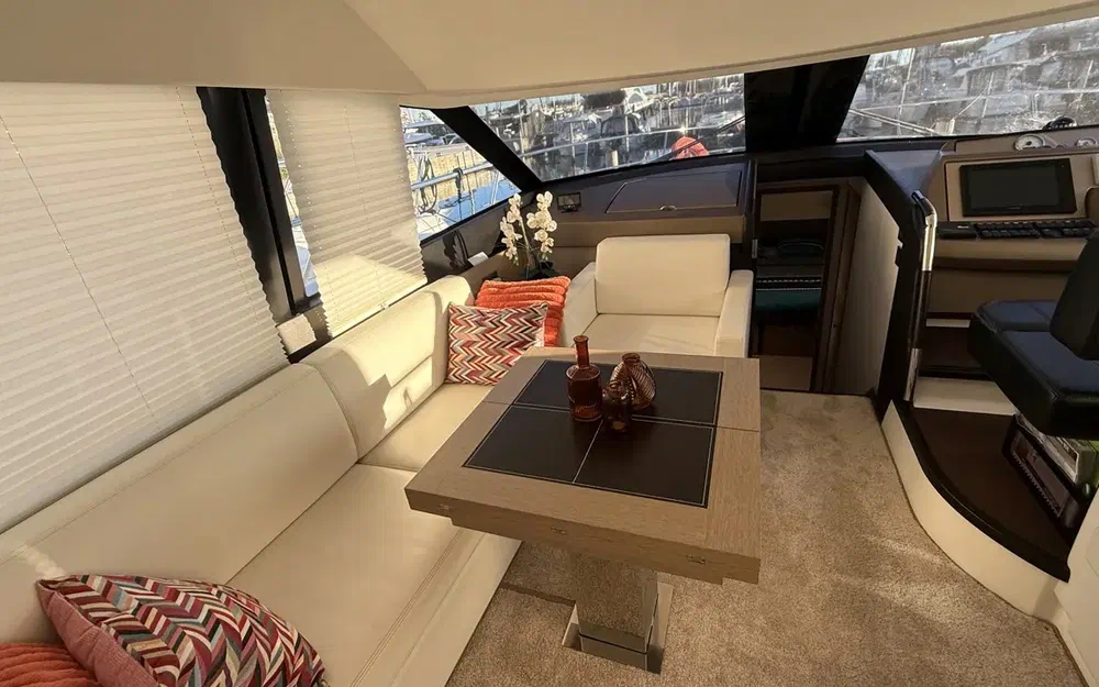 slider 12 Jeanneau Prestige 500 Fly