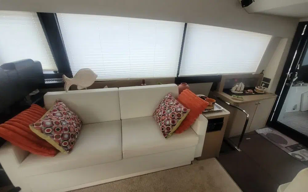 slider 16 Jeanneau Prestige 500 Fly