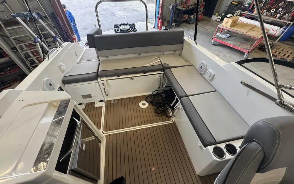 slider 1 Jeanneau Cap Camarat 7.5 CC