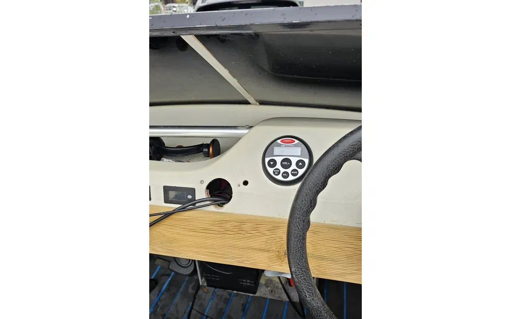 slider 4 Fletcher 14 Arrowflyte