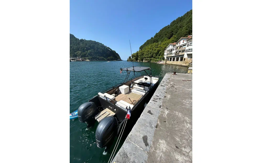 slider 3 Pita Yacht Big Joy