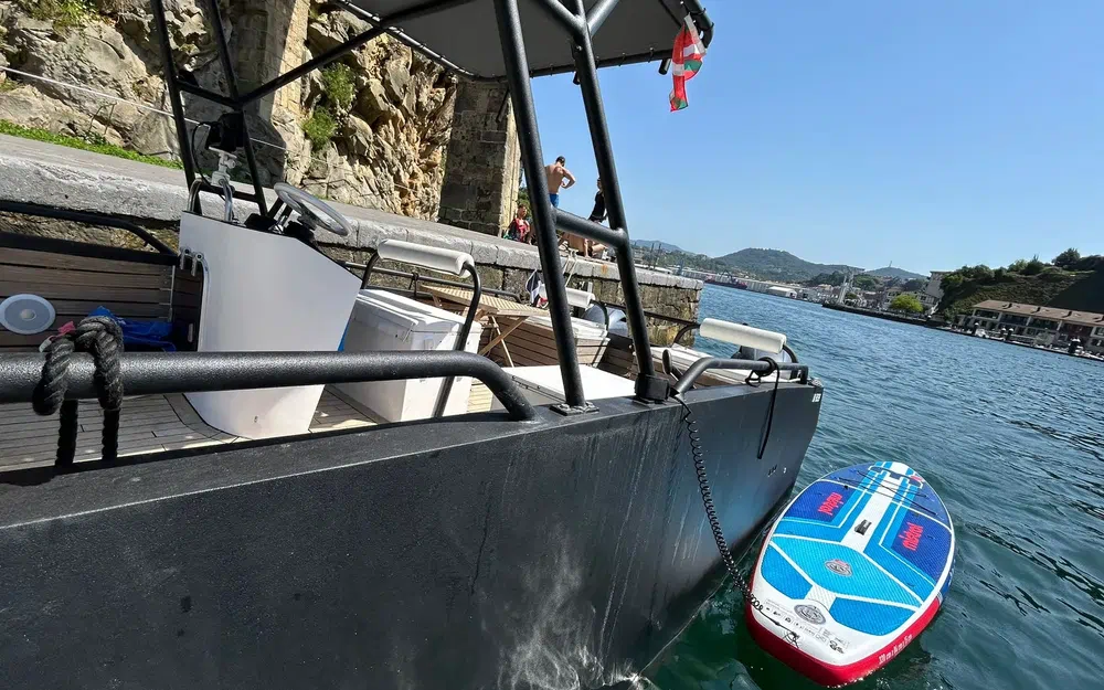 slider 8 Pita Yacht Big Joy