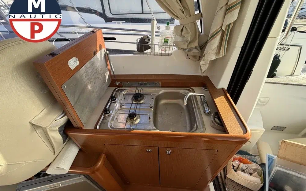 slider 9 Beneteau Antares 8.80