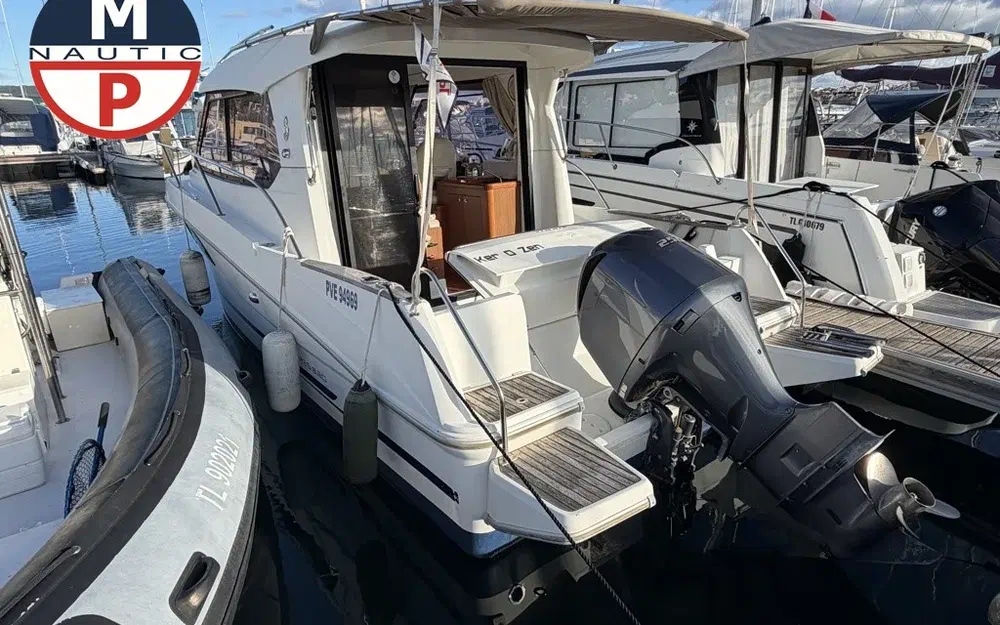 slider 0 Beneteau Antares 8.80
