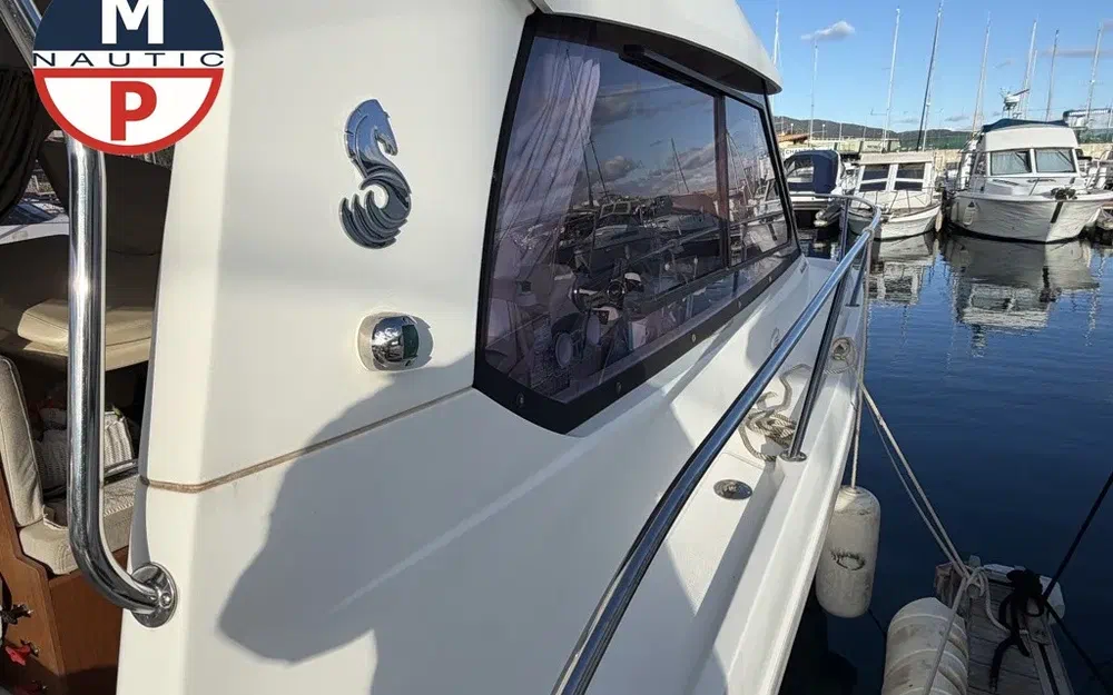 slider 1 Beneteau Antares 8.80