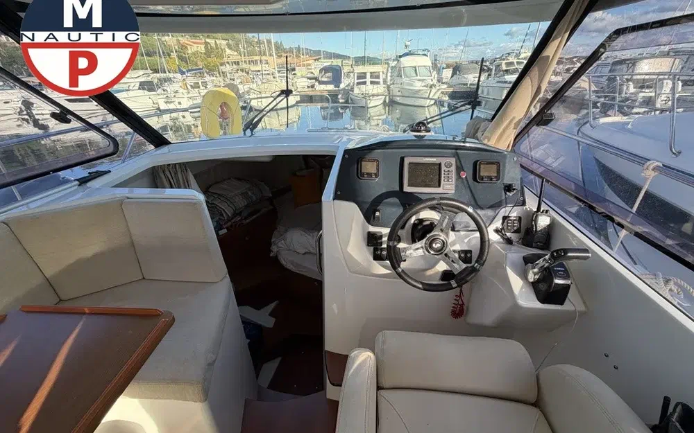 slider 4 Beneteau Antares 8.80