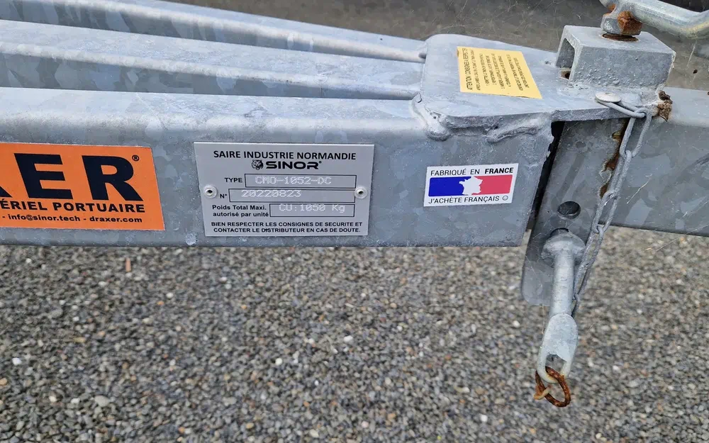 slider 1 Chariot de mise à l'eau CMO1052 DC