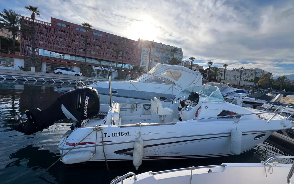 slider 20 Beneteau Flyer 750 WA