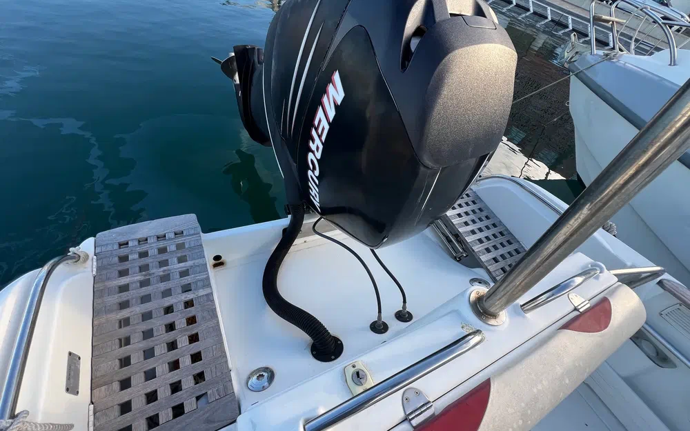 slider 23 Beneteau Flyer 750 WA