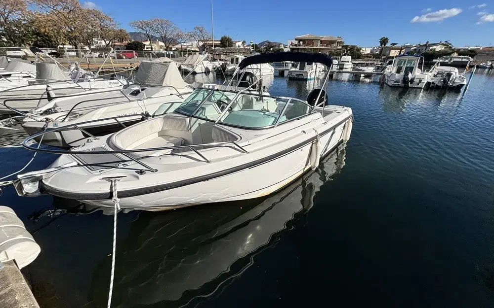 slider 0 Boston Whaler 210 Ventura
