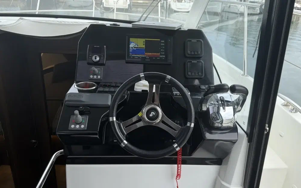 slider 12 Beneteau Antares 11 OB
